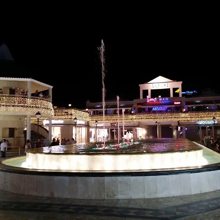 Beachfront No 1 With Heated Pool, Close To Sea And Beach, Balcony, Wifi شقة بلايا ذي لاس أميريكاس