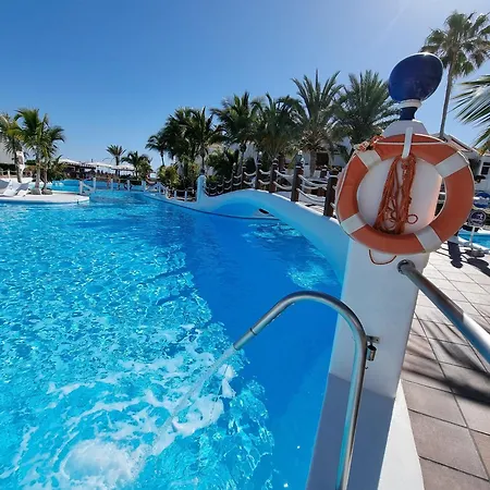 Beachfront No 1 With Heated Pool, Close To Sea And Beach, Balcony, Wifi * بلايا ذي لاس أميريكاس