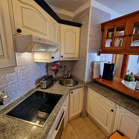 Beachfront No 1 With Heated Pool, Close To Sea And Beach, Balcony, Wifi بلايا ذي لاس أميريكاس